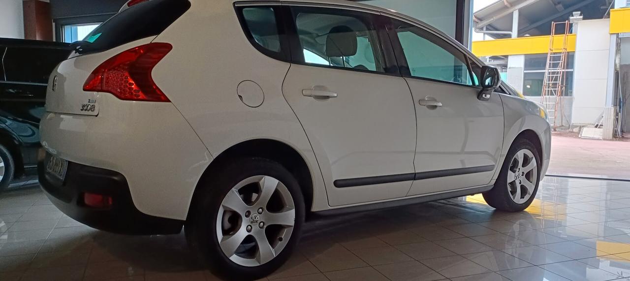 Peugeot 3008 1.6 e-HDi 115CV cambio robotizzato Stop&Start Active