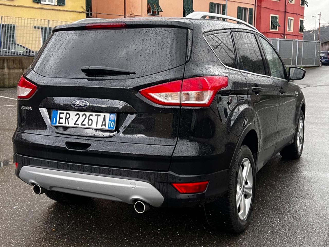 Ford Kuga 2.0 TDCI 140 CV 2WD Titanium