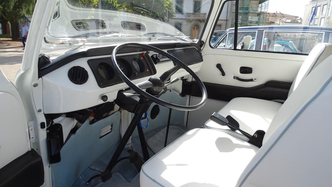 Volkswagen T2 1974 9 Posti