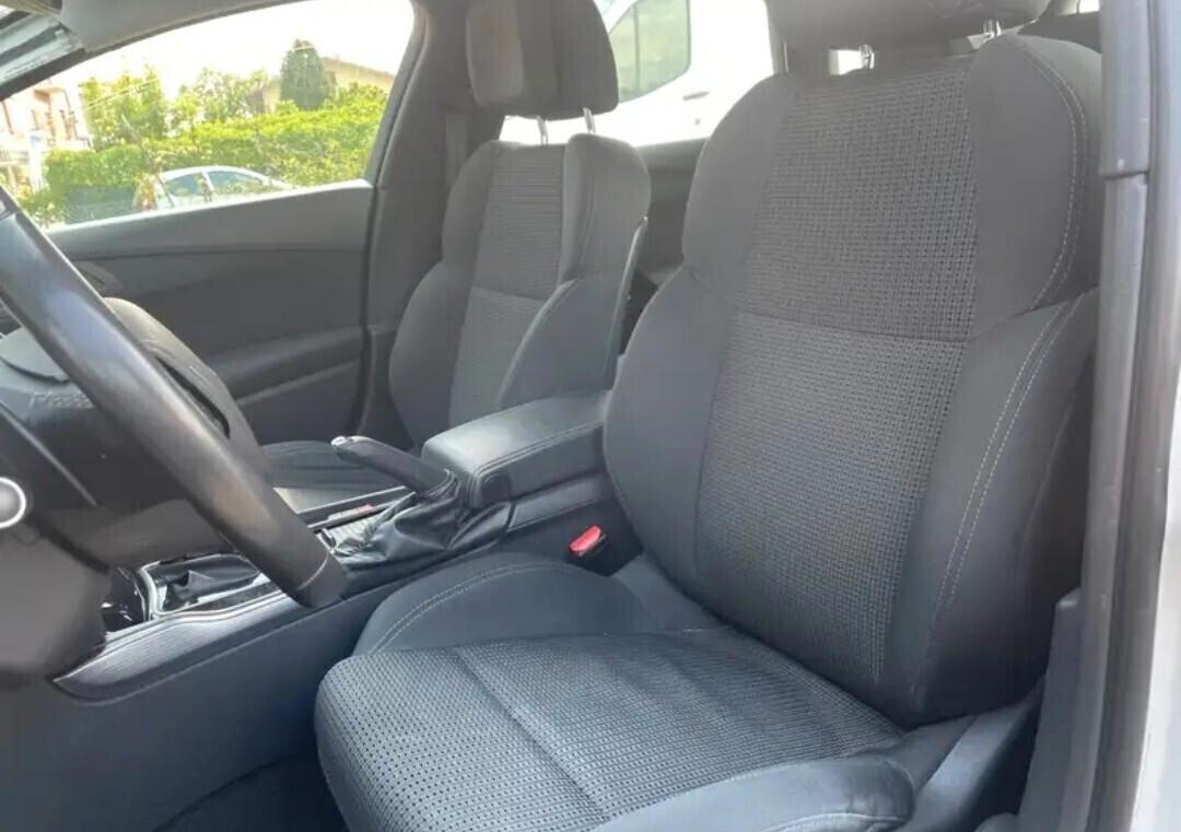 Peugeot 508 BlueHDi 120 EAT6 S&S SW Allure