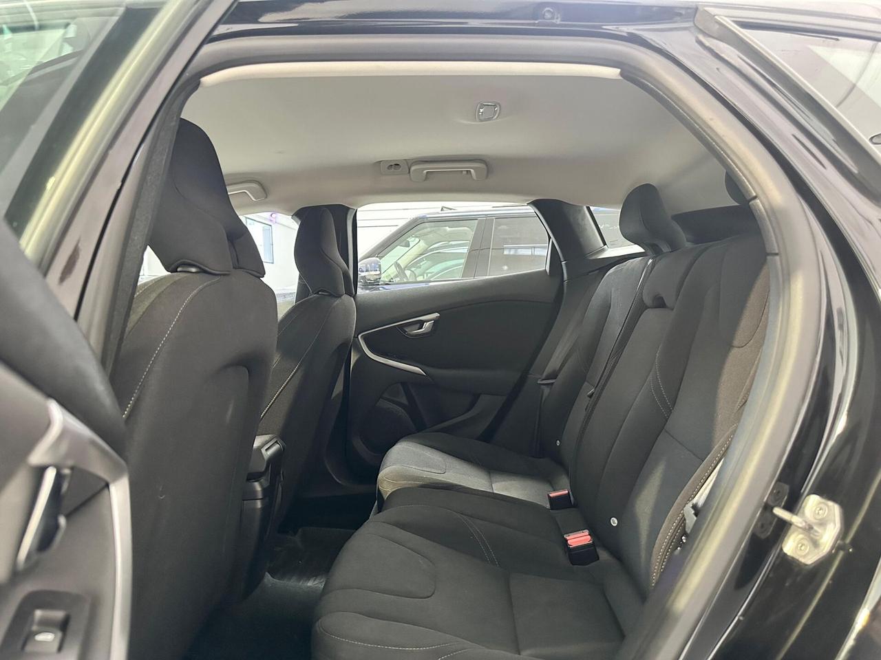 Volvo V40 D2 Geartronic Business N1
