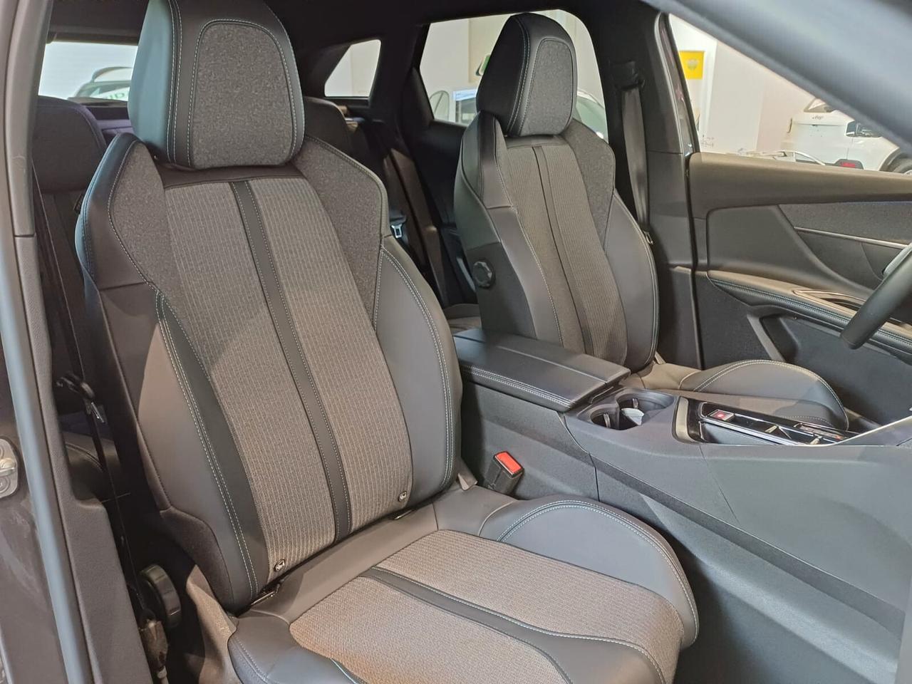 Peugeot 3008 BlueHDi 130 S&S EAT8 Allure Pack