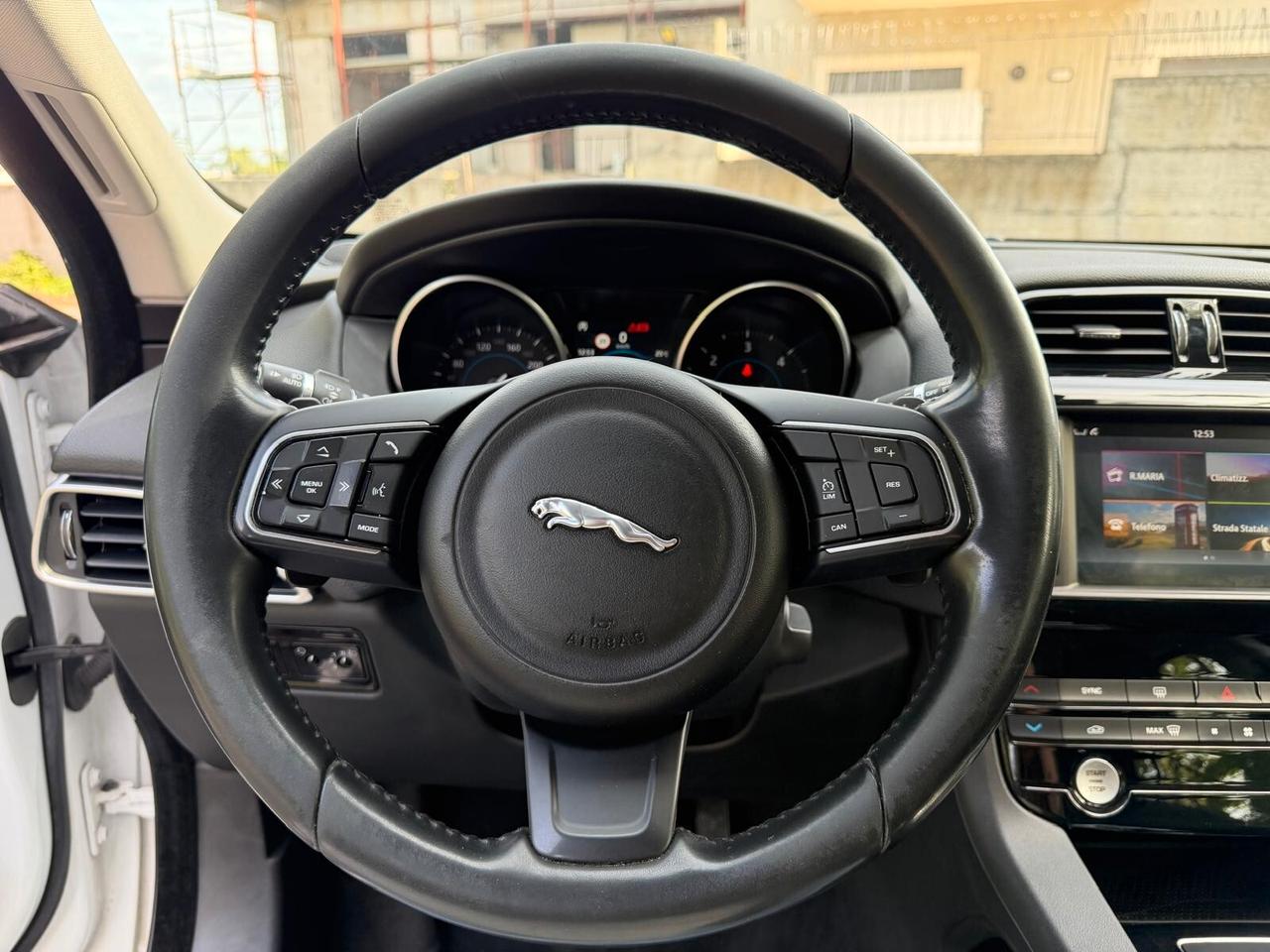 Jaguar F-Pace 2.0 D 180 CV AWD aut. Pure