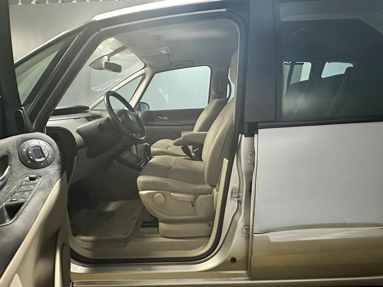 Renault Espace 2.0 dCi 175CV 7 posti