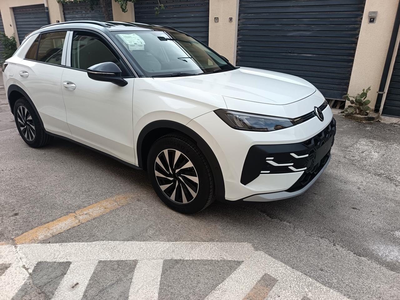 Volkswagen T-Roc 1.5 DSG Life Nuova da immatricolare