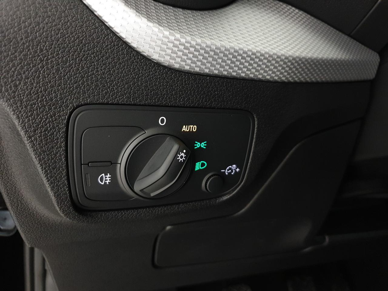 30TFSI 116CV Business Advanced