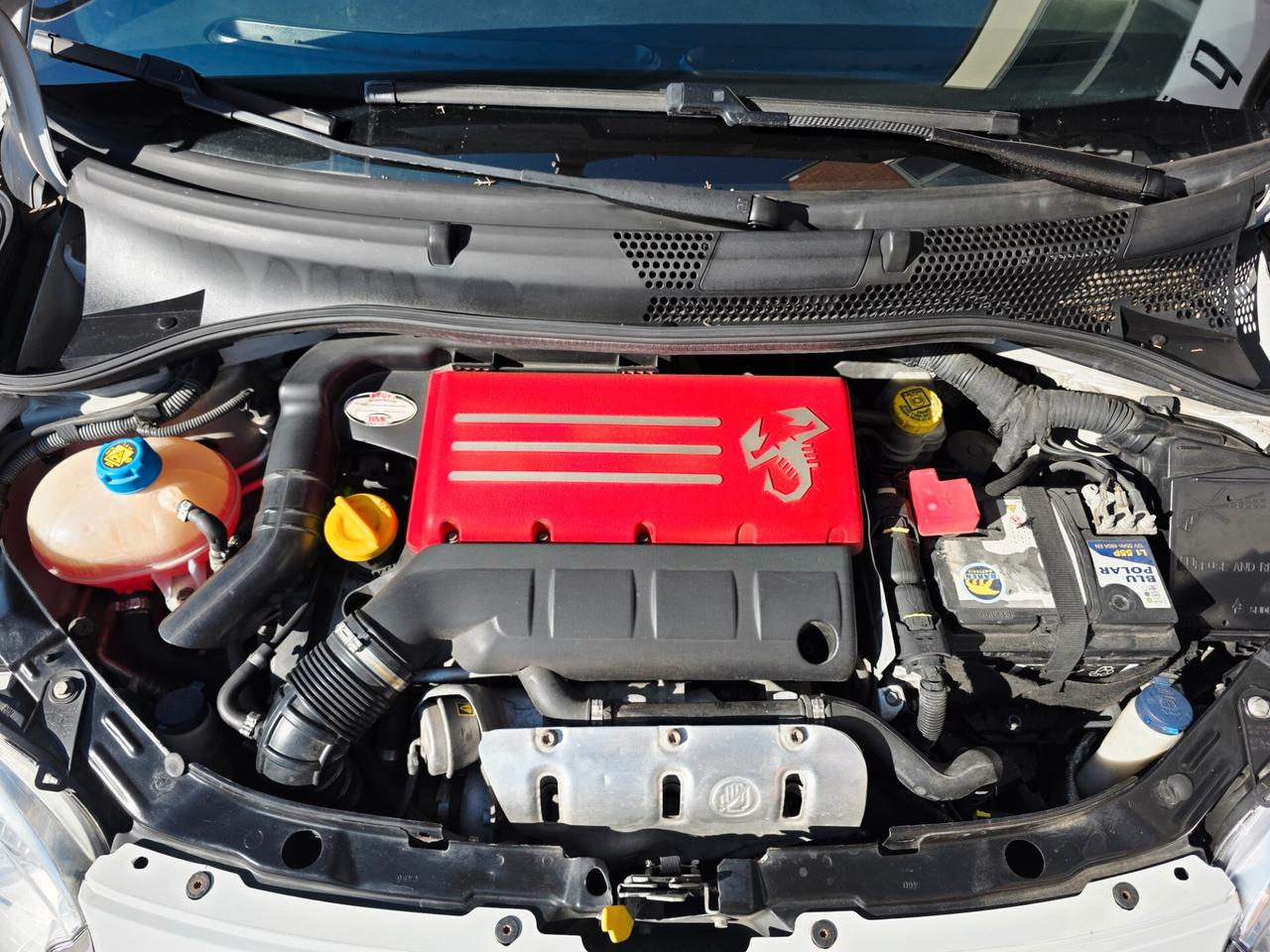 Abarth 500 C 1.4 Turbo T-Jet MTA tagliando e distribuzione fatta