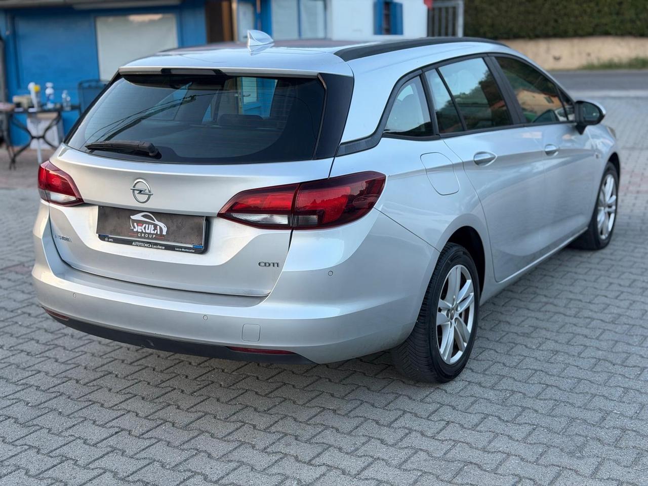 Opel Astra 1.6 CDTi 136CV aut. Sports Tourer Business