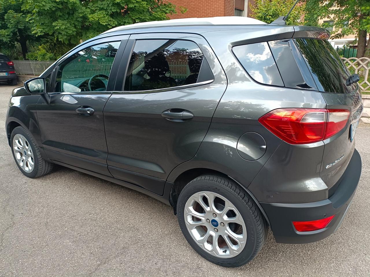 Ford EcoSport GPL ST-Line