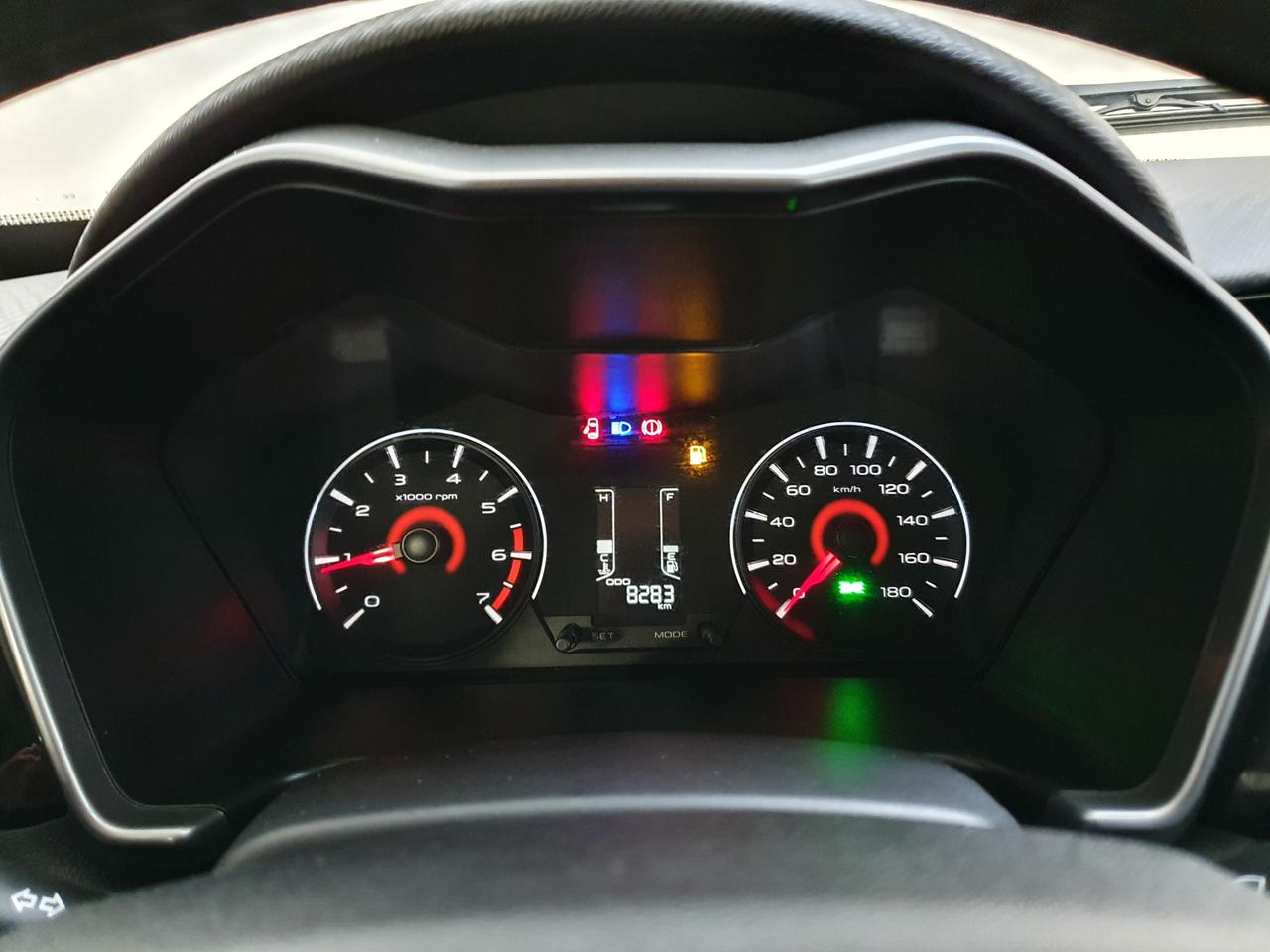 MAHINDRA KUV100 - KUV100 1.2 VVT K8