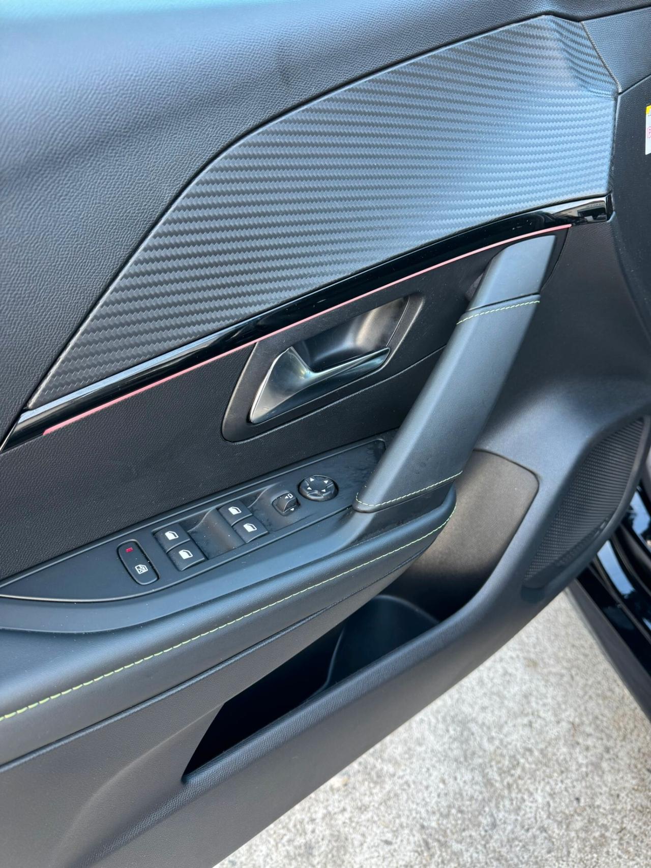 Peugeot 208 100cv Automatica GT