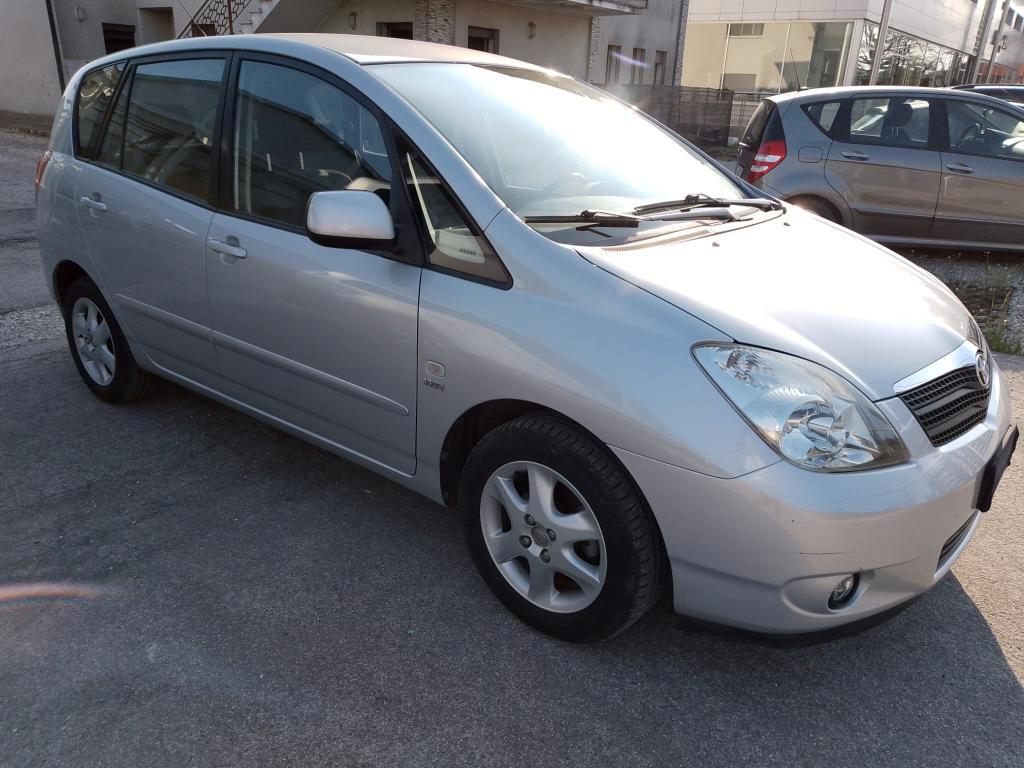 Toyota Corolla Verso 1.6 vvt-i