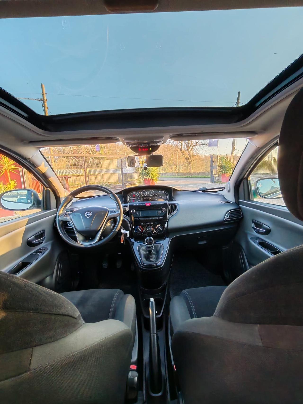 Lancia Ypsilon 1.2 69 CV 5 porte GPL Ecochic Gold