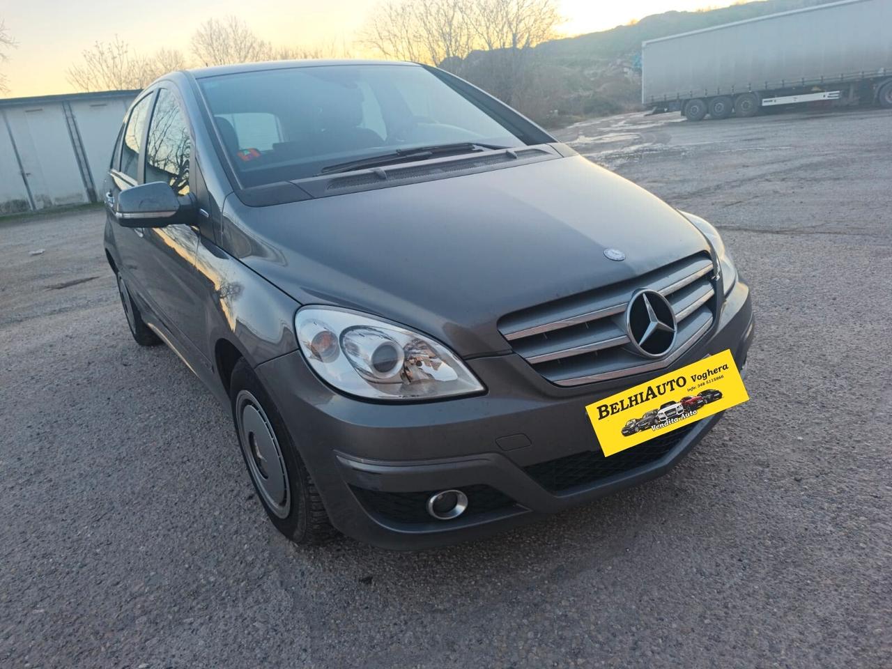 Mercedes-benz B 180 2010----1.7 Benzina