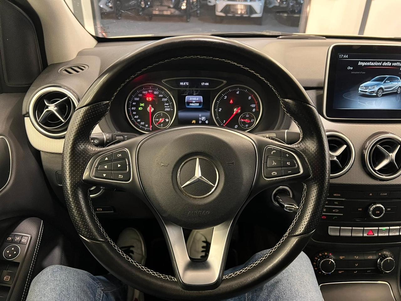 Mercedes B 180 d Automatic 110CV Sport 2017