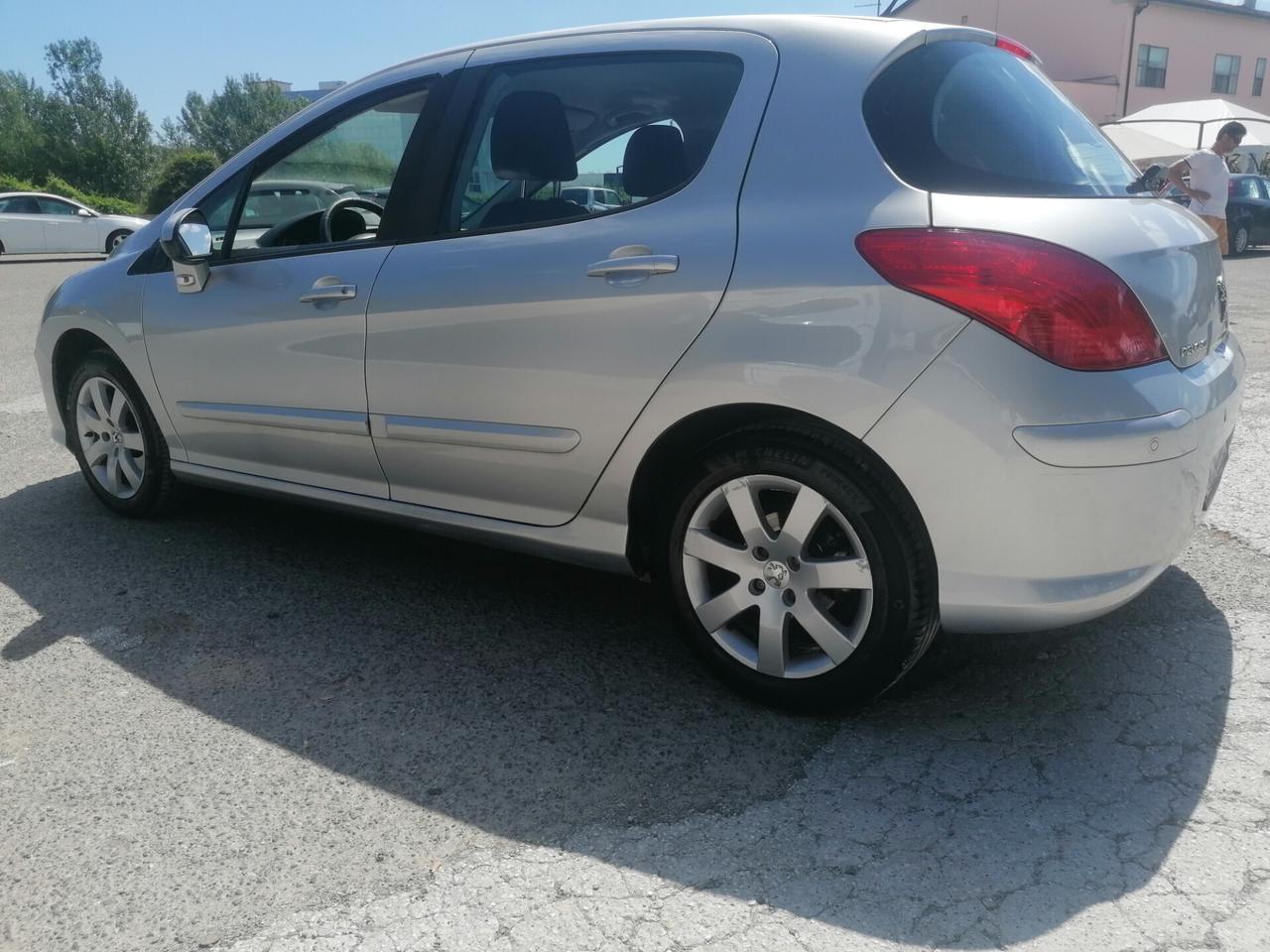 Peugeot 308 1.6 VTi 120CV.Active*CAMBIO AUTOMATICO*