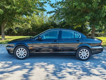 Jaguar X-Type 2.5 V6 24V cat Executive