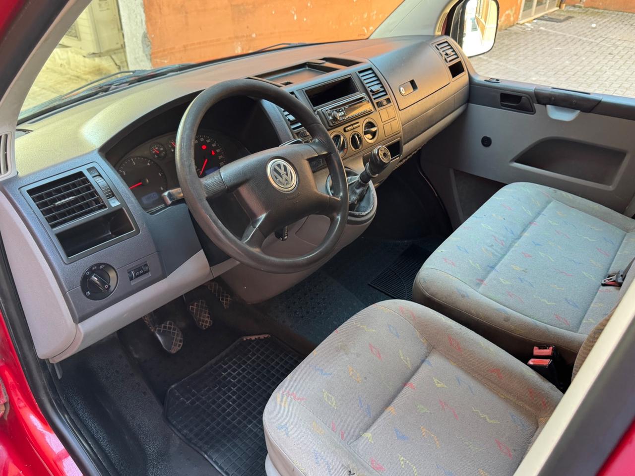 Volkswagen T5 Transporter 1.9 TDI 105cv L1H1