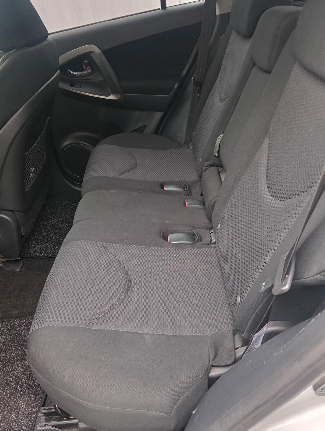 Toyota RAV 4 RAV4 Crossover 2.2 D-4D 150 CV DPF Luxury