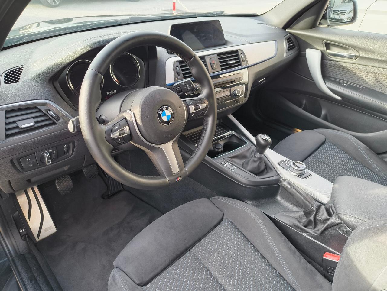 Bmw 116 116d 5p. Msport