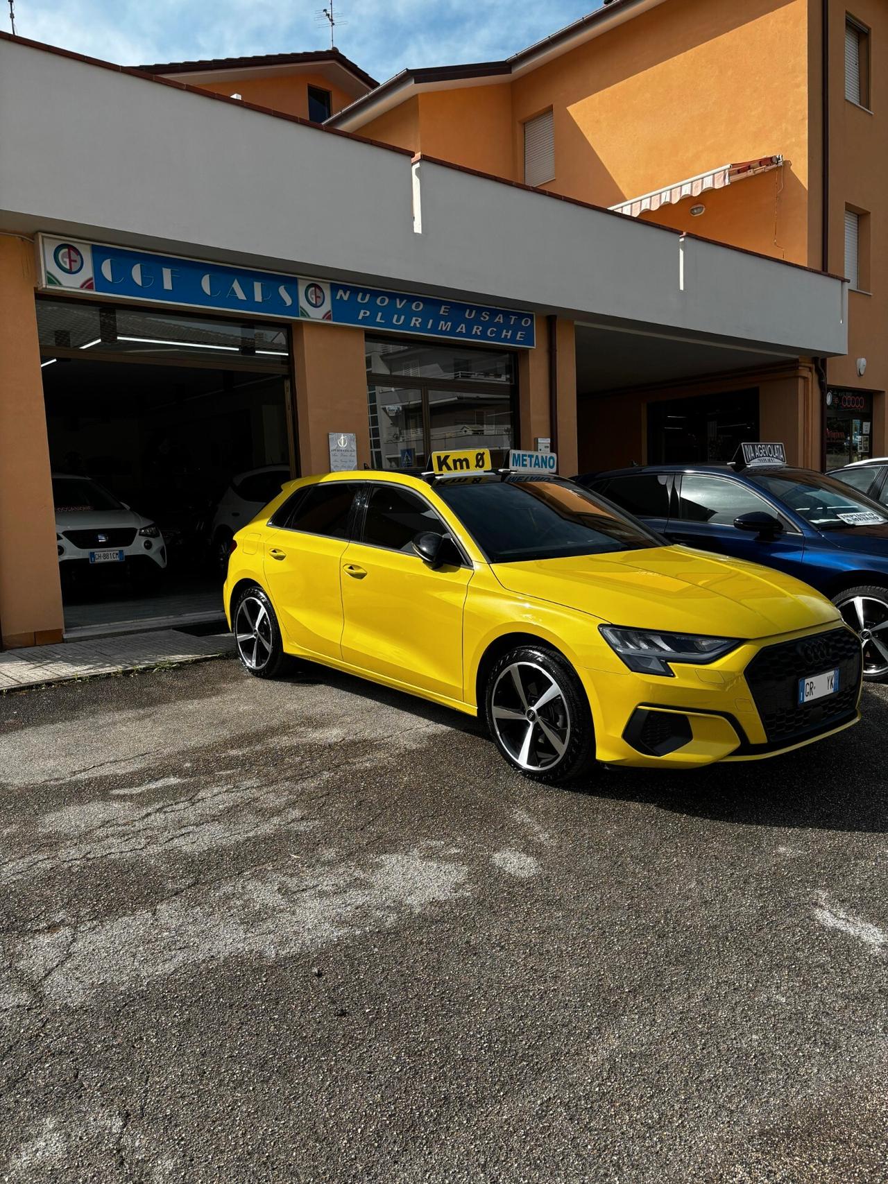 Audi A3 SPB 30 g-tron S tronic S line edition NUOVA GIALLO PITONE