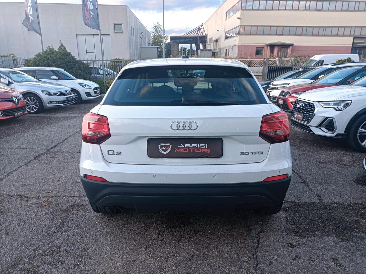 Audi Q2 30 TFSI Business