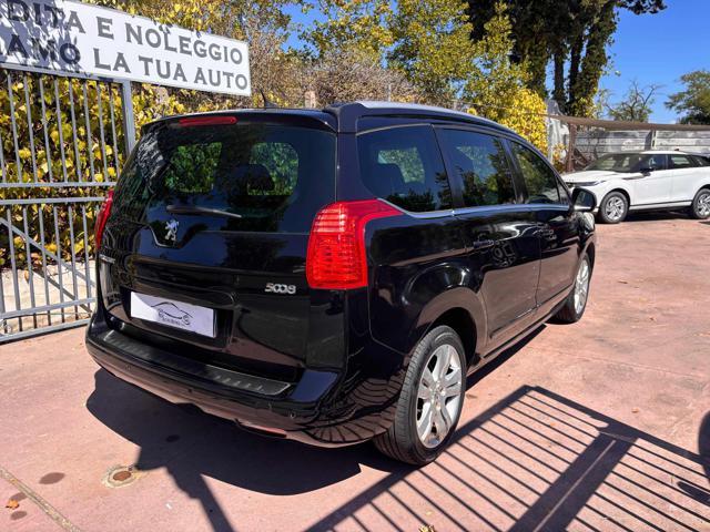 PEUGEOT 5008 2.0 HDi 150CV Allure