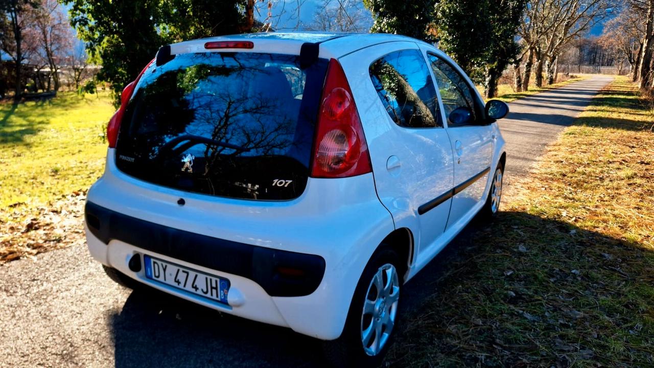 PEUGEOT 107 1.0 BENZ. NEOPATENTATI