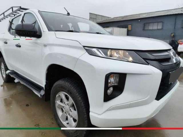 Mitsubishi L200 d.cab 2.3d Diamond 4wd 150cv auto