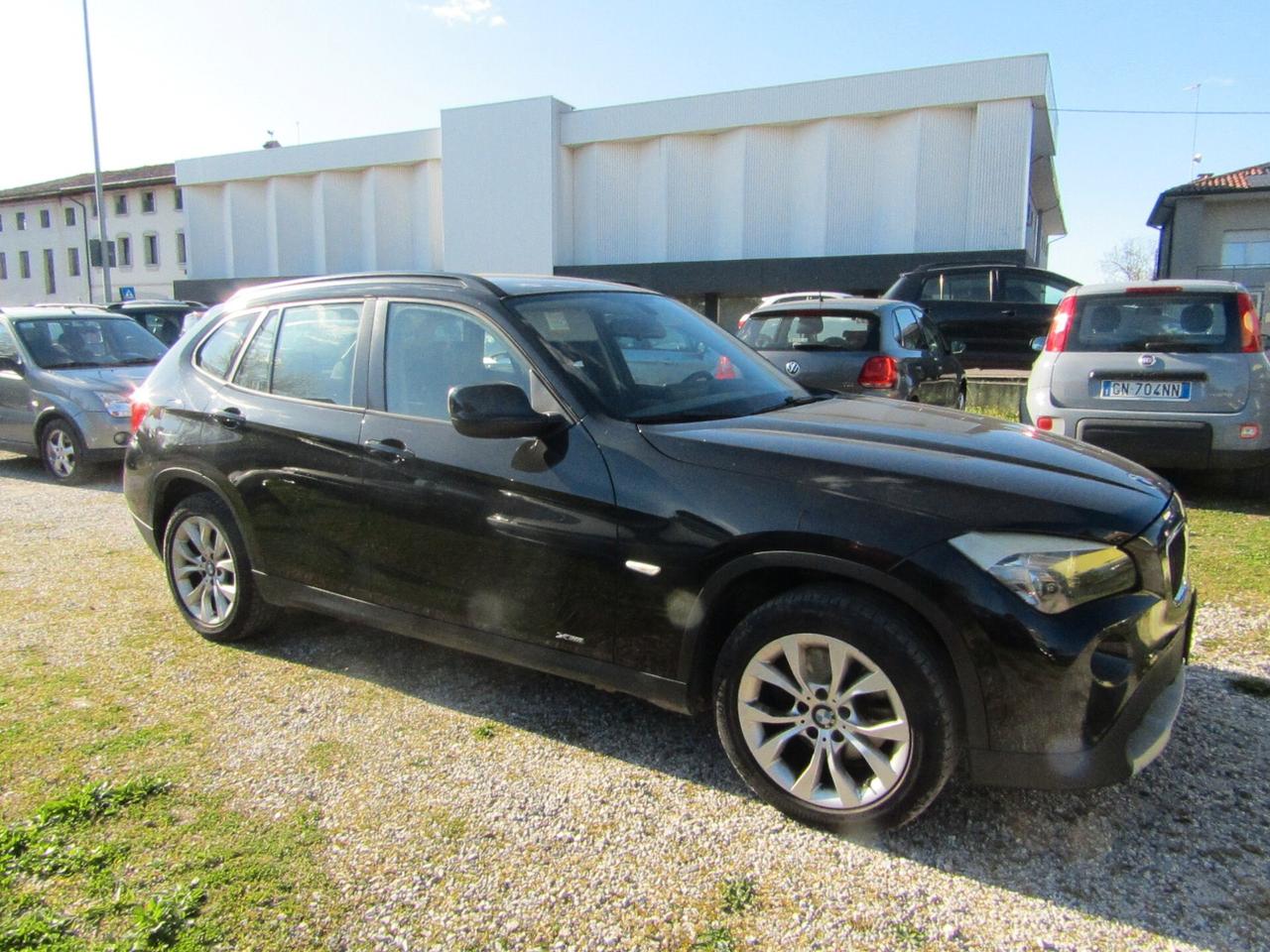 Bmw X1 2.0 18D manuale anche neopat.