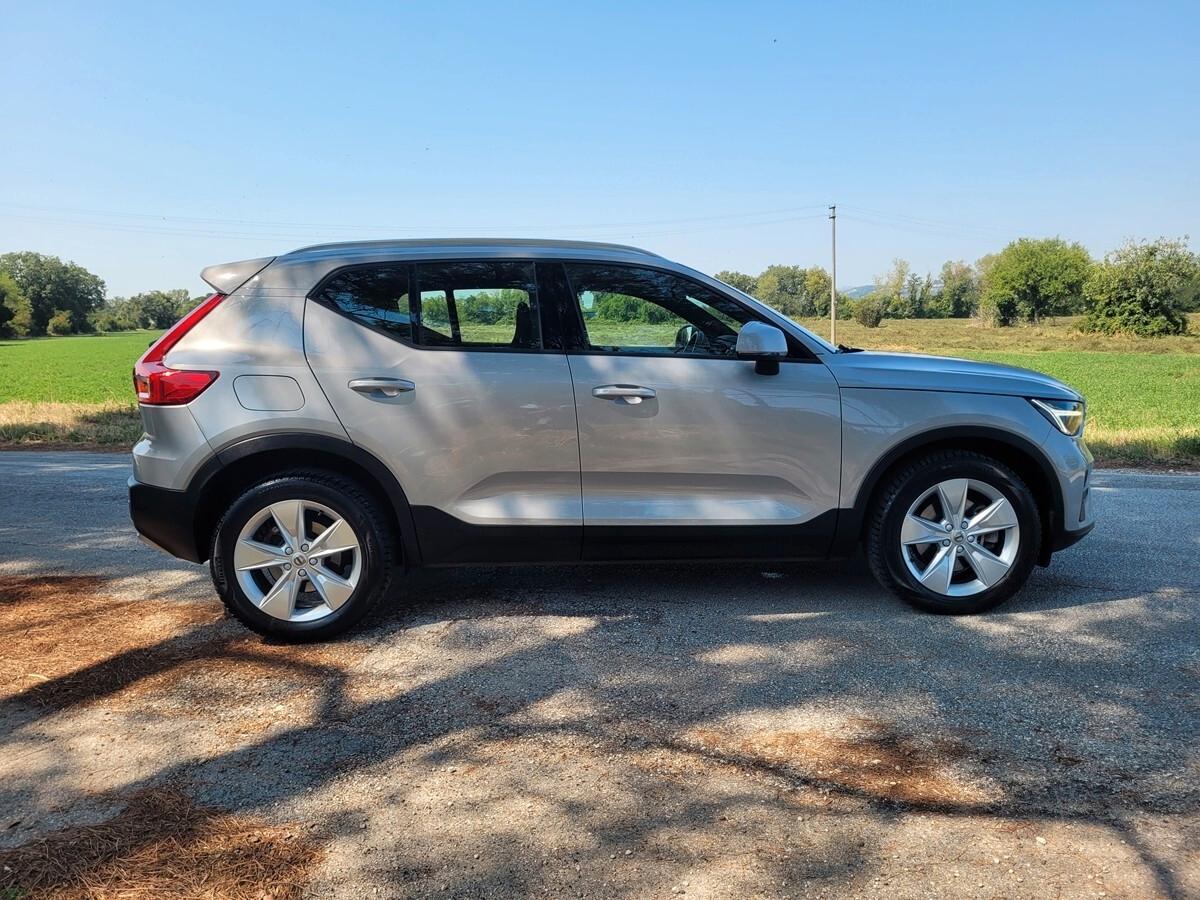 Volvo XC40 B3 automatico Core