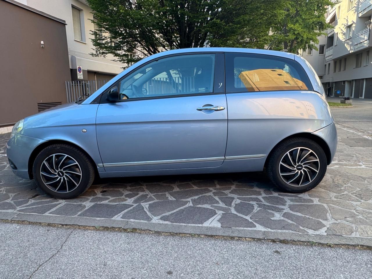 Lancia Ypsilon 1.2 Passion