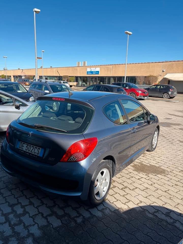 Peugeot 207 1.4 HDi 70CV 3p. X Line