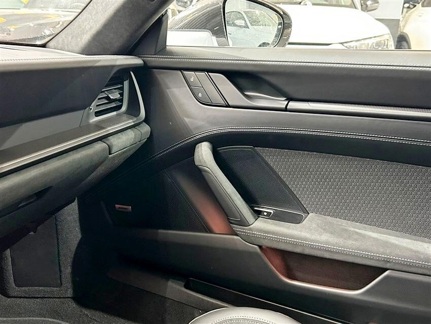 Porsche 911 Carrera GTS