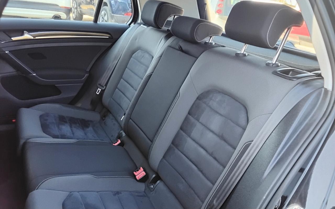 Volkswagen Golf 1.6 TDI DPF 5p. Highline