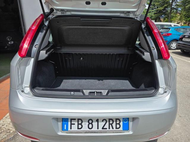 FIAT Punto 1.4 8V 5 porte Natural Power Street