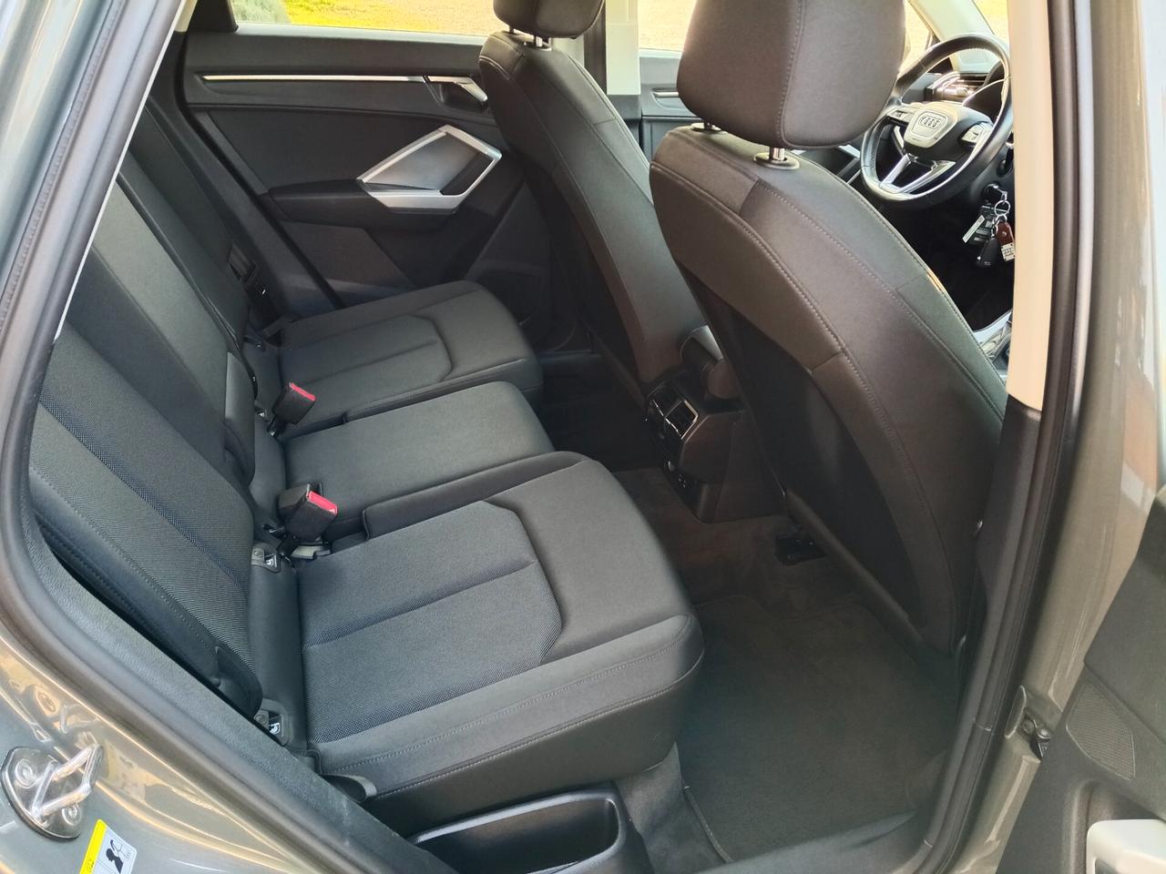 Audi Q3 45 TFSI e S tronic Sport Hybrid