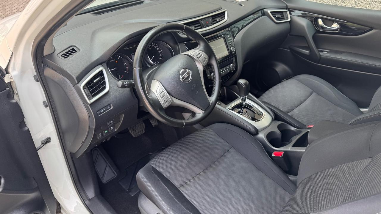 Nissan Qashqai 1.6 dCi 2WD Visia automatica Euro 6