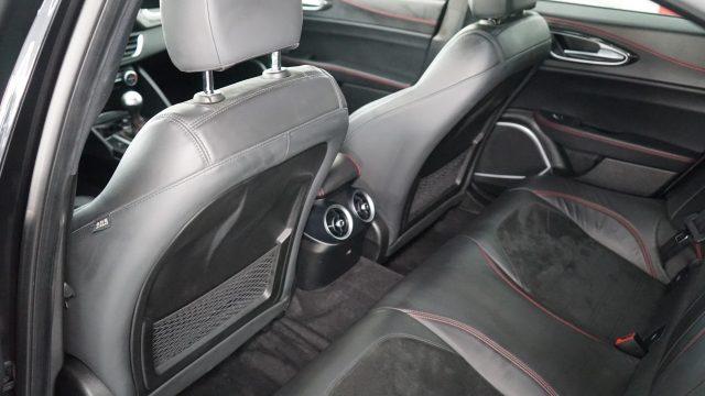 ALFA ROMEO Giulia 2.9 T V6 Quadrifoglio MANUALE TIRATURA LIMITATA