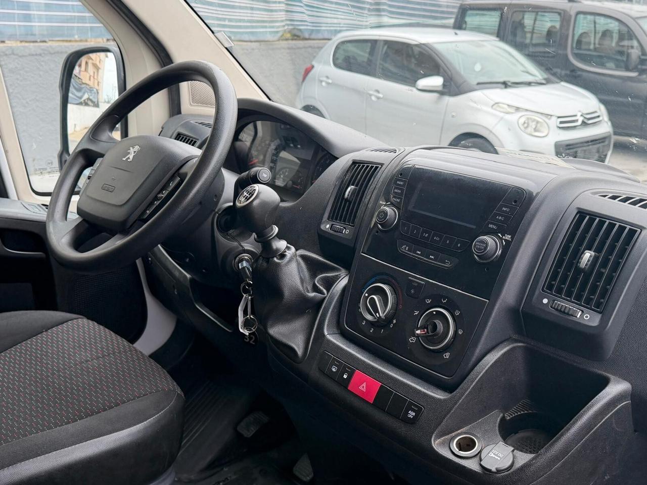 Peugeot Boxer 330 2.2 Diesel 140 cv L1H1