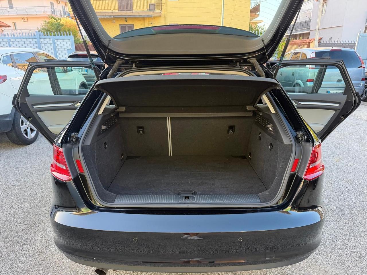 Audi A3 1.6 TDI clean diesel Attraction