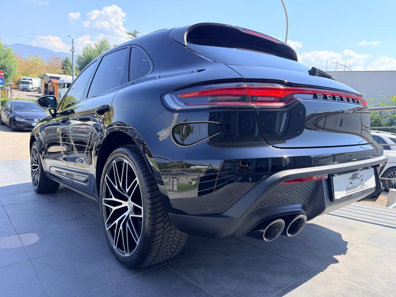 Porsche Macan 2.0 T 265cv Full tetto apribile in garanzia totale