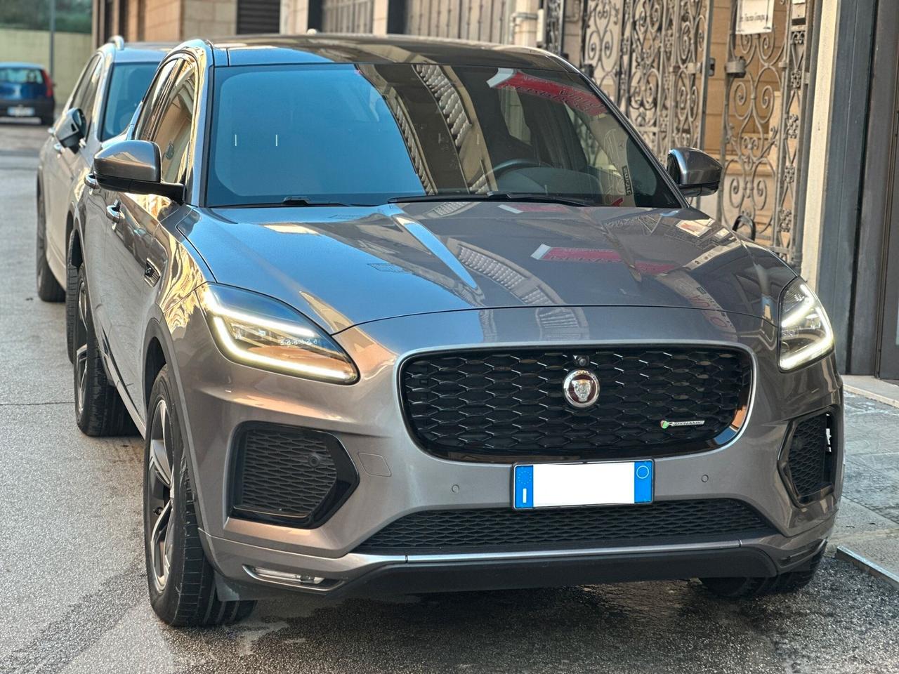 Jaguar E-Pace 2.0D 163CV AWD Auto R-Dynamic TETTO