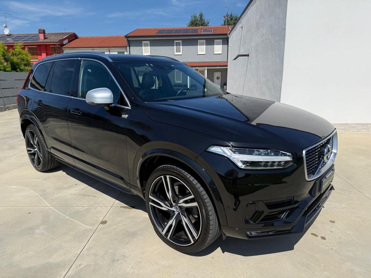 Volvo XC90 D5 AWD R-DESIGN 7 posti