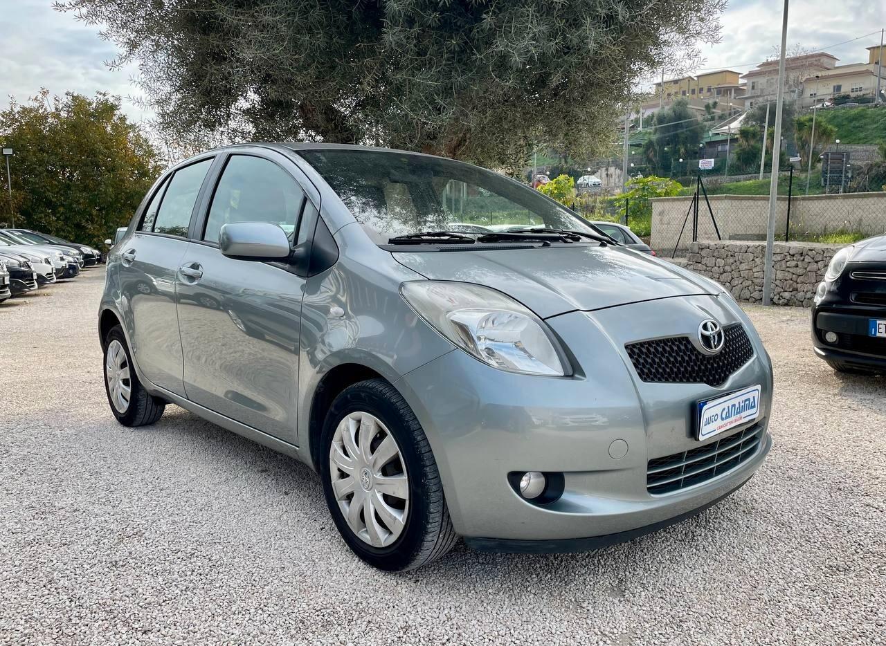 TOYOTA YARIS 1.3 B - 2008