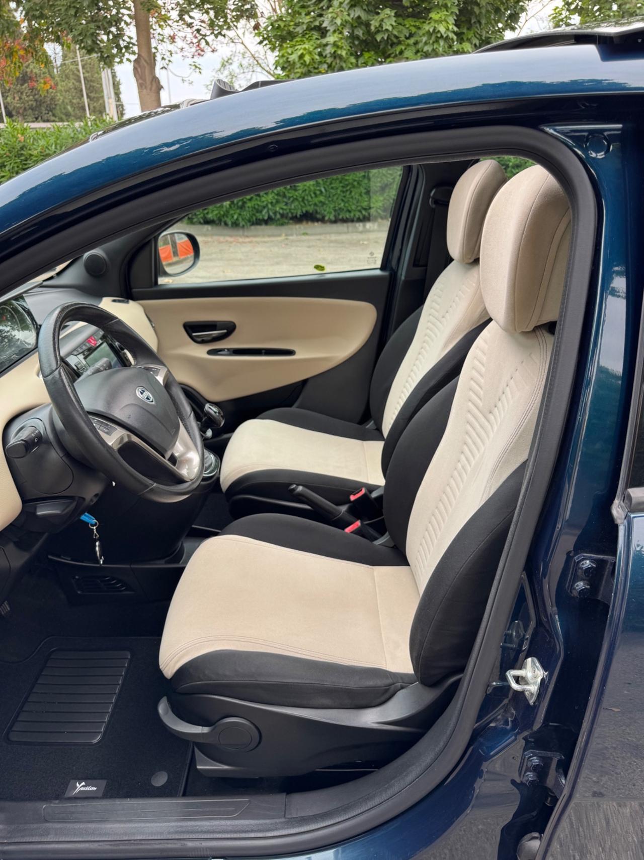 Lancia Ypsilon 1.2 TETTO APRIBILE