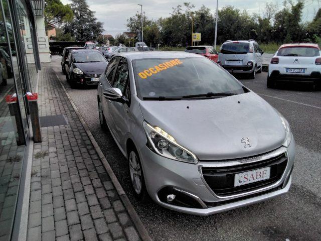 PEUGEOT 208 VTi Style 82cv