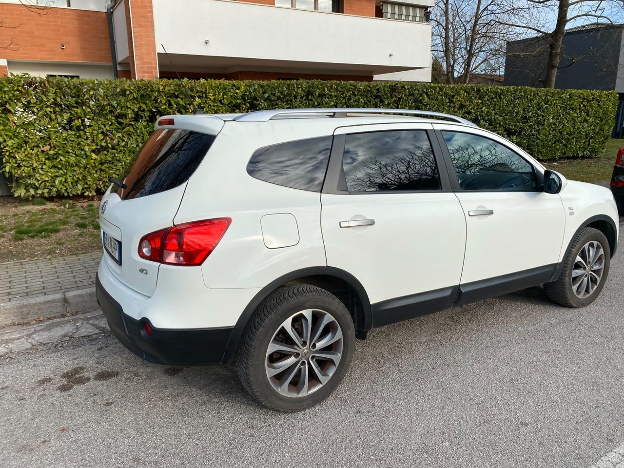 Nissan Qashqai Qashqai+2 2.0 dCi DPF Acenta