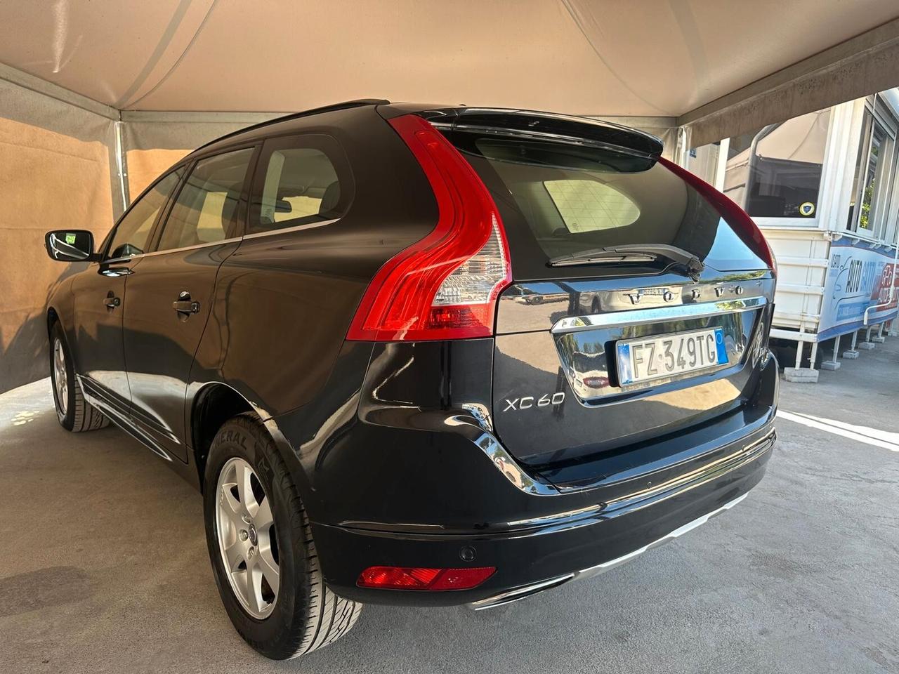 Volvo XC 60 XC60 D5 AWD Summum