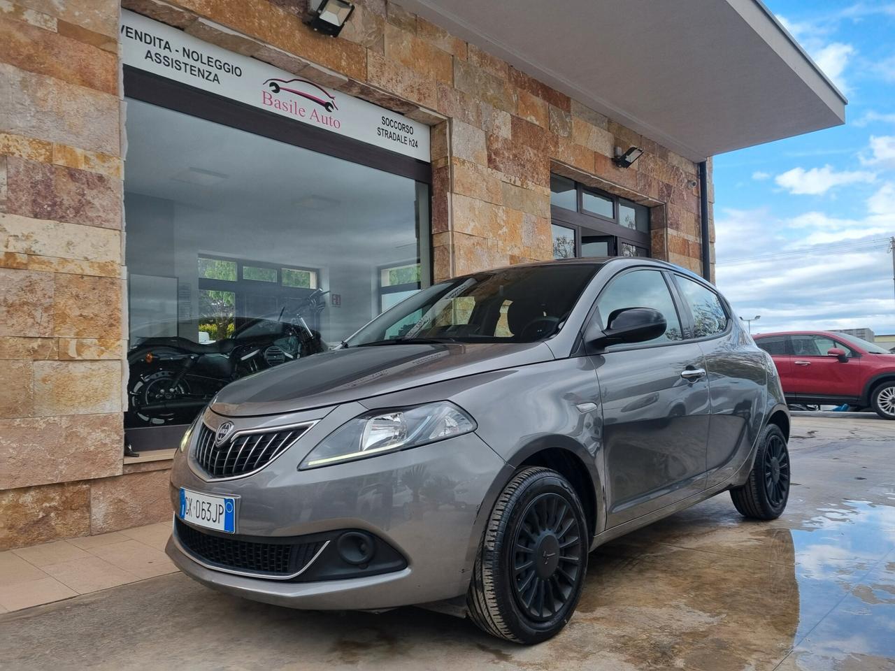Lancia Ypsilon 1.0 FireFly 5 porte S&S Hybrid Ecochic A. Ferretti